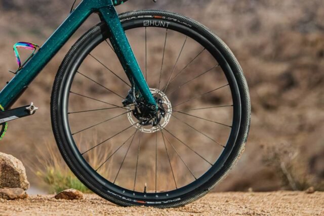 HUNT 25 Carbon Gravel Race Disc review