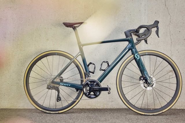 SHIMANO 105 Di2 review