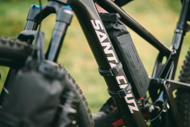 Tailfin V-Mount Packs review