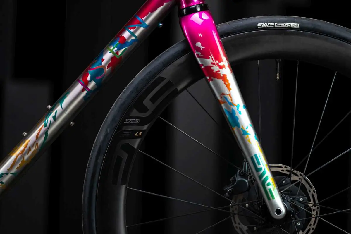 2022 ENVE Builder RoundUp Isen Titanium Adventure / Road