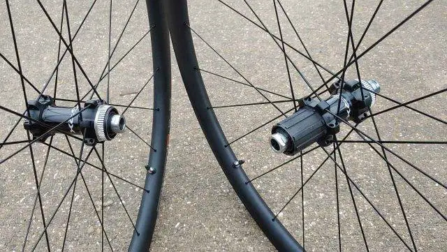 shimano grx carbon wheelset review