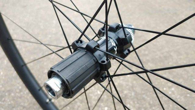 shimano grx carbon wheelset review