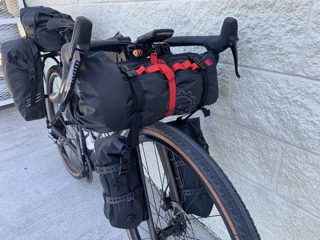 tailfin cycling mini pannier review