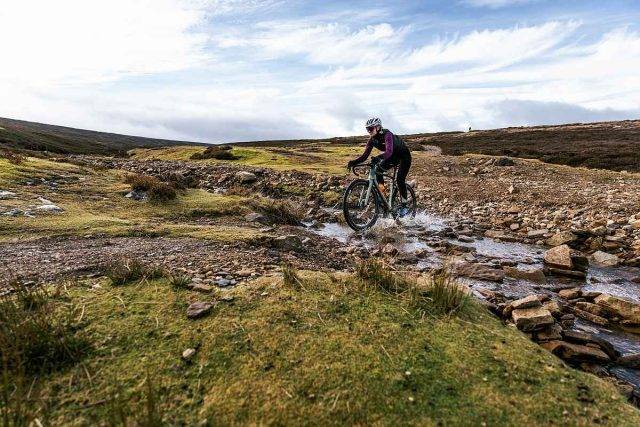ride the struggle uk gravel