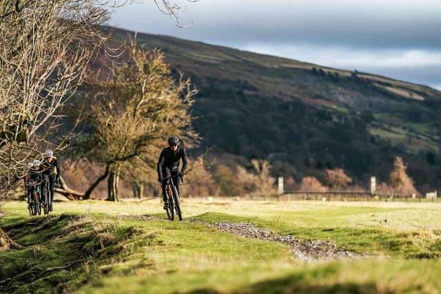 ride the struggle uk gravel
