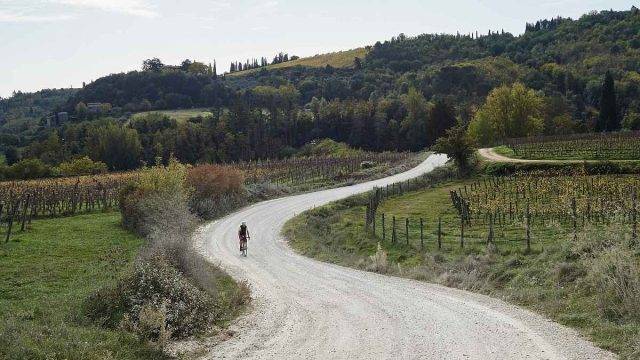 trek travel tuscany gravel bike tour