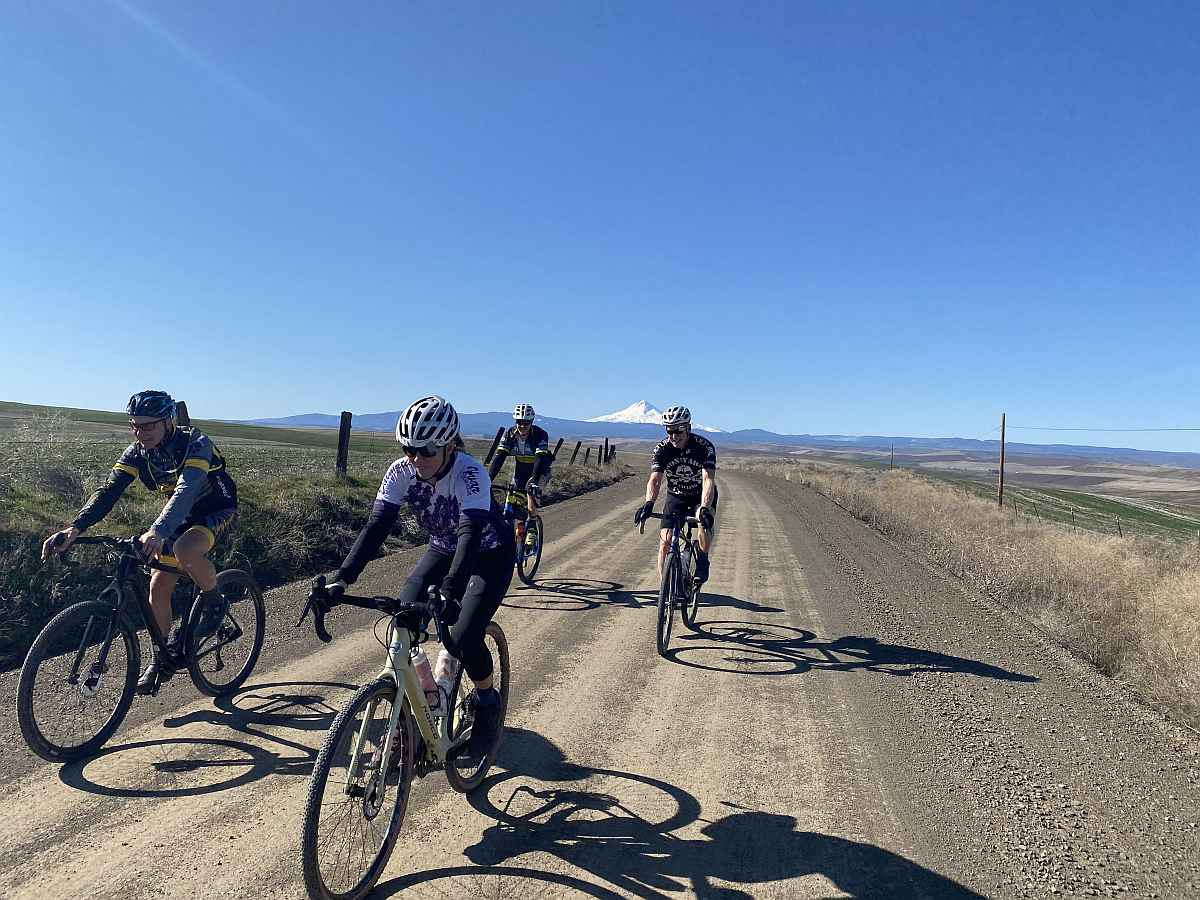 Pace Groups in Gravel Cycling