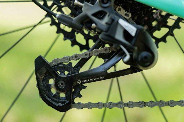 sram apex eagle mechanical review