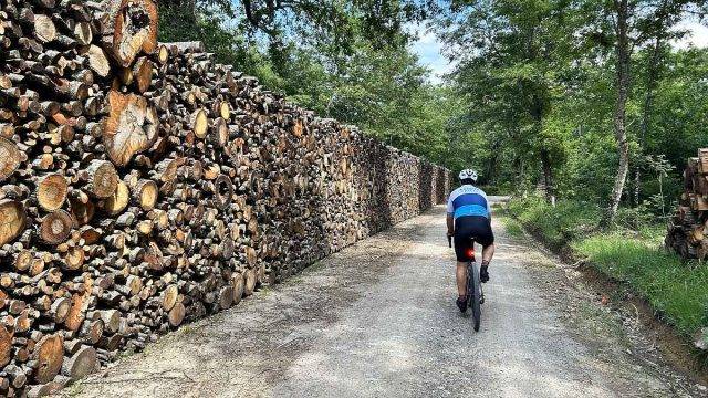trek travel tuscany gravel trip