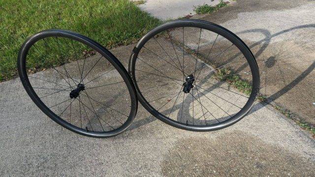 logos components epoche wheelset
