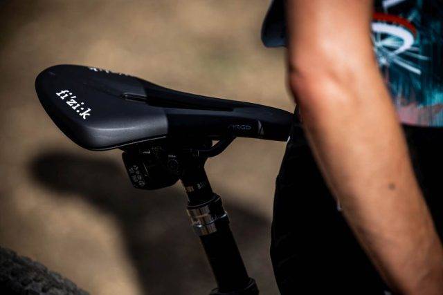 fizik vento saddle review
