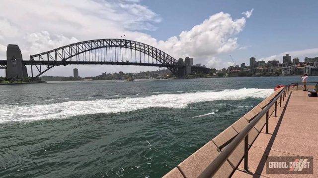 explore sydney australia on a bicycle