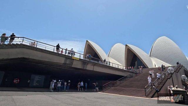 explore sydney australia on a bicycle