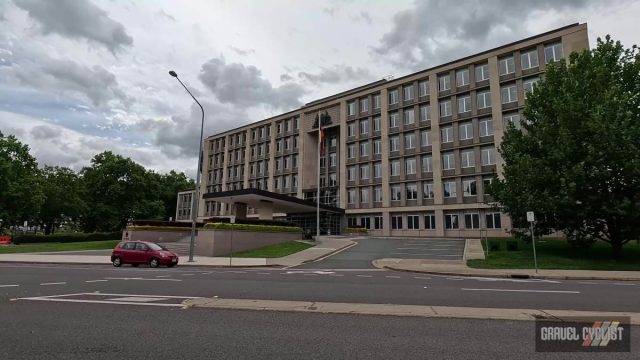 bicycle tour of canberra