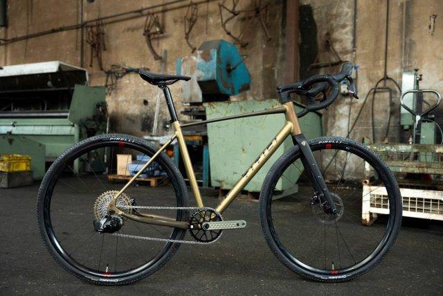 Titici Alloi review