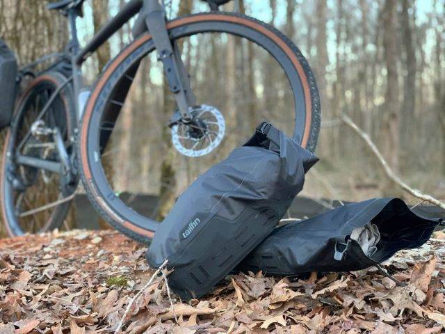 tailfin cycling fork pack review
