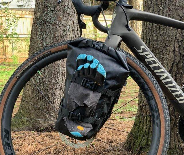 tailfin cycling fork pack review