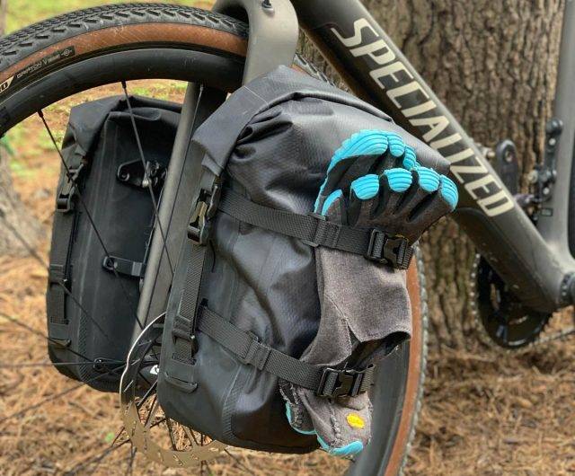 tailfin cycling fork pack review