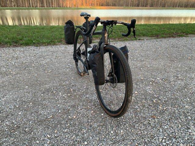 tailfin cycling fork pack review