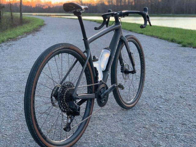 tailfin cycling fork pack review