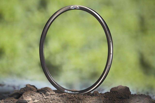 e*thirteen piedmont race gravel wheel review