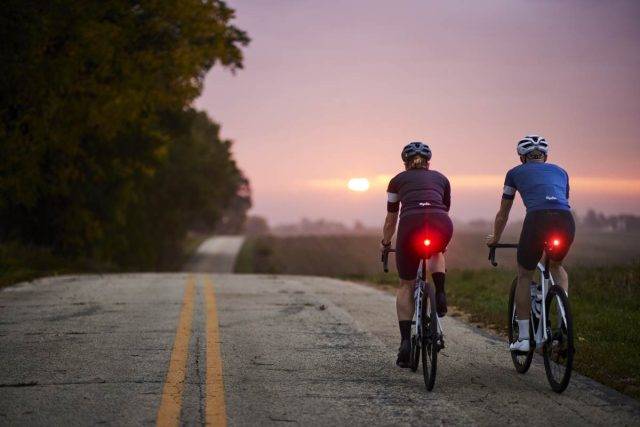 trek carback tailight review