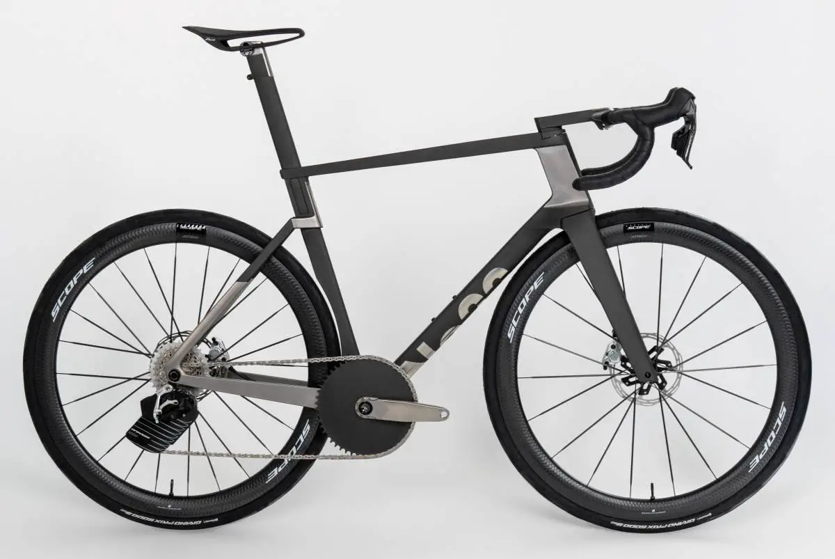 No. 22 Bicycle Company launches crazy Titanium Reactor Aero
