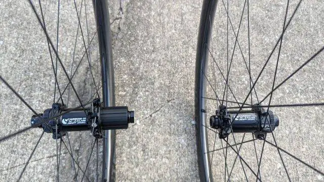 argonaut d33 gravel wheel review