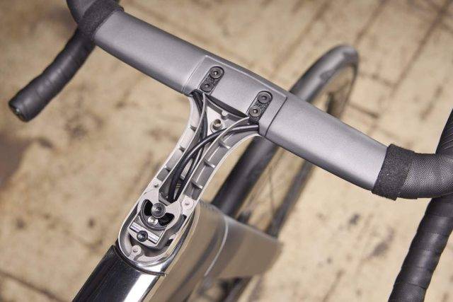 no. 22 bicycle company reactor aero v2
