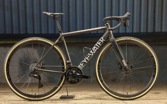 2025 made show builder bikes