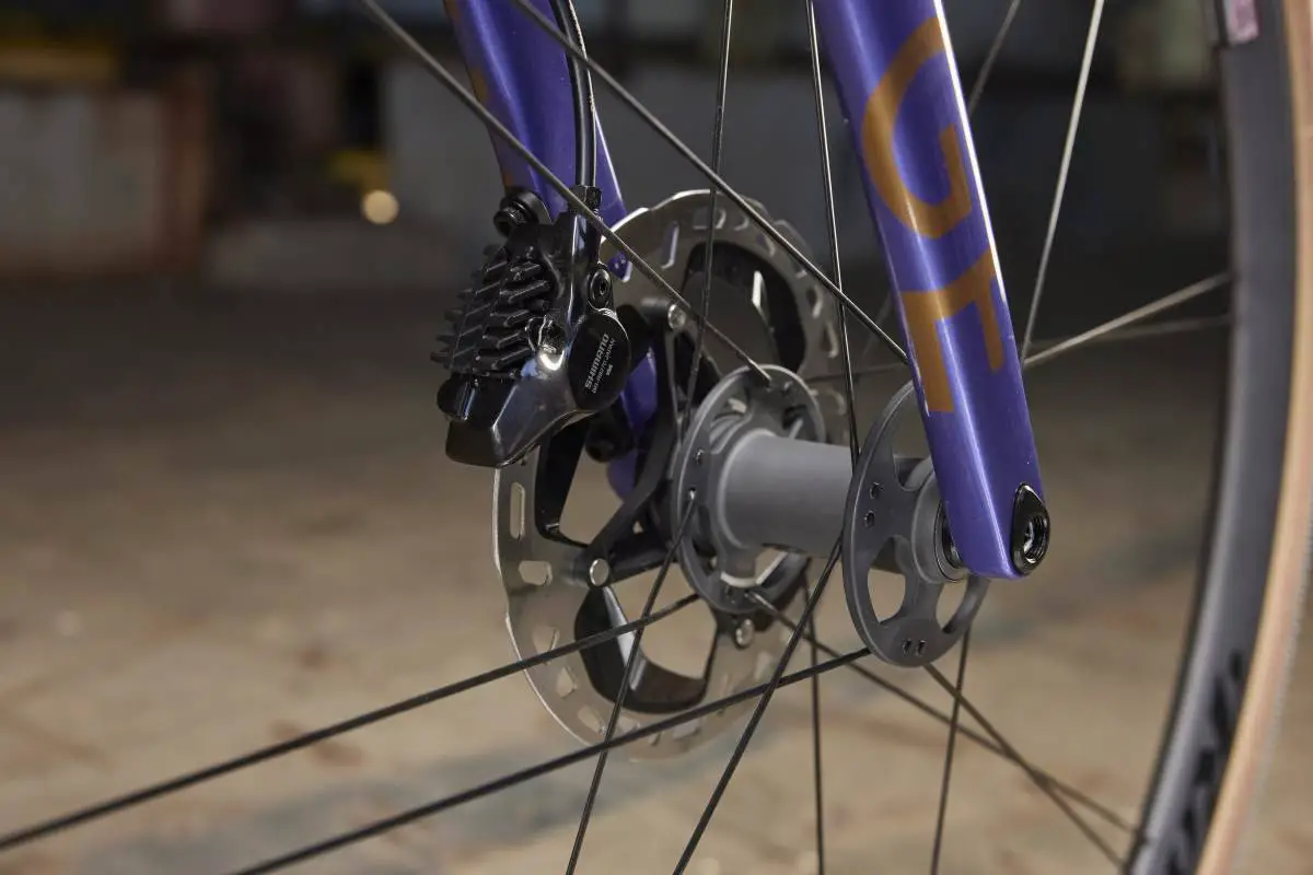⑤ Rolf Prima Vigor alpha Stealth 2022年購入 Vigor Alpha Stealth - performance alloy, deep clincher rim