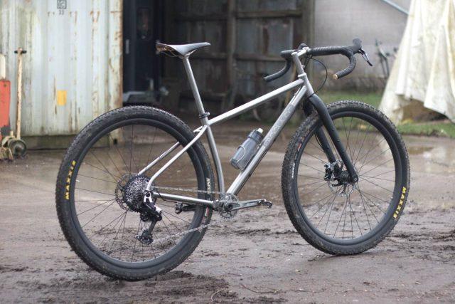 singular cycles albatross 32 inch gravel bike review