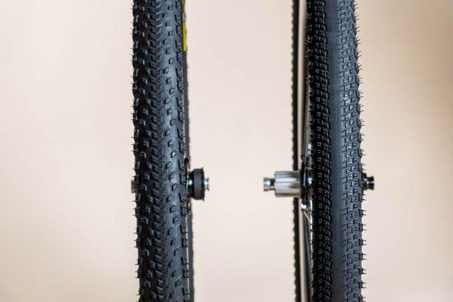 pirelli gravel rm and rh review