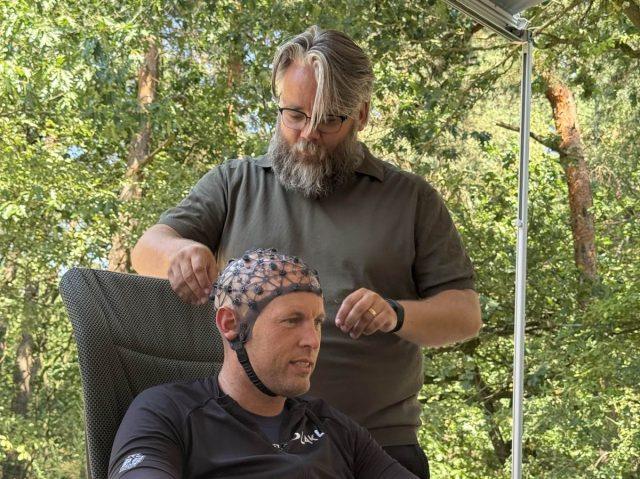 brain study titanium and carbon