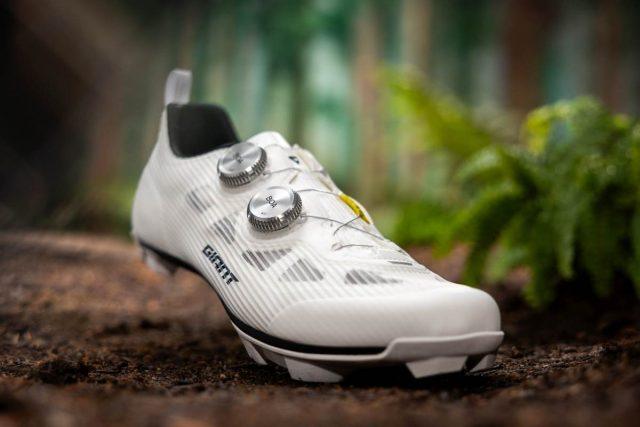 giant charge pro shoe review 2026