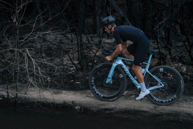 factor elara gravel bike review