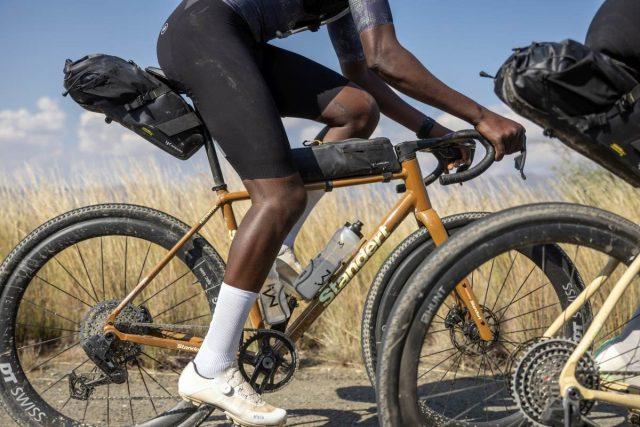 Apidura Expedition Series Long Top Tube Pack review