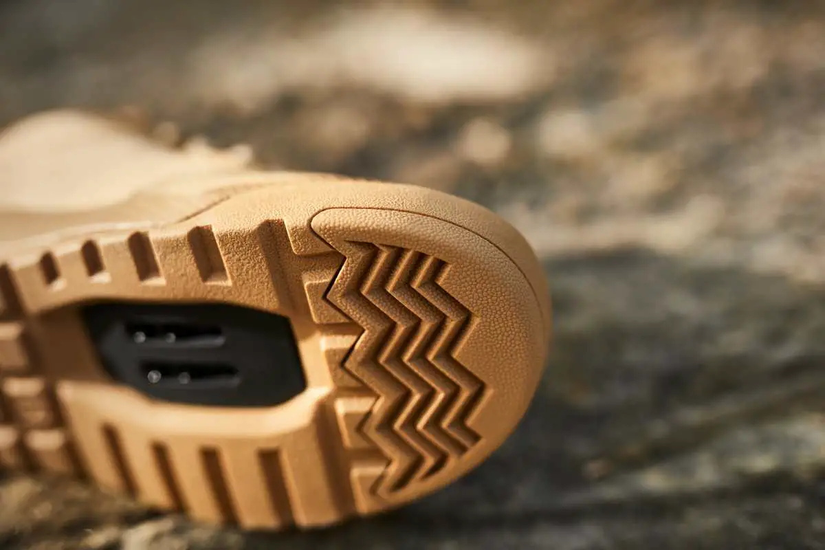 bontrager avert shoe